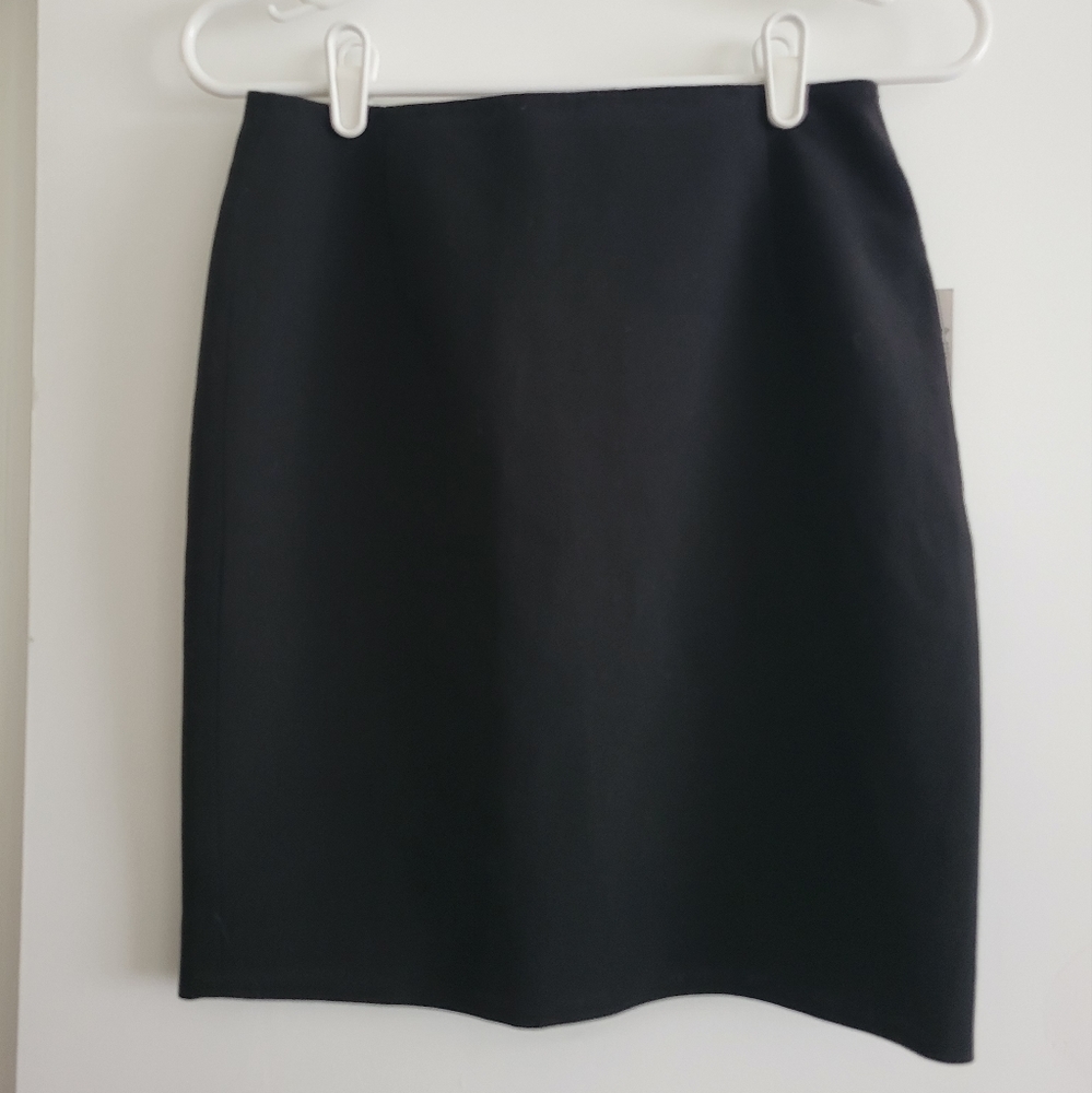 NWT T TAHARI Black Pencil Mini Skirt Size 2P